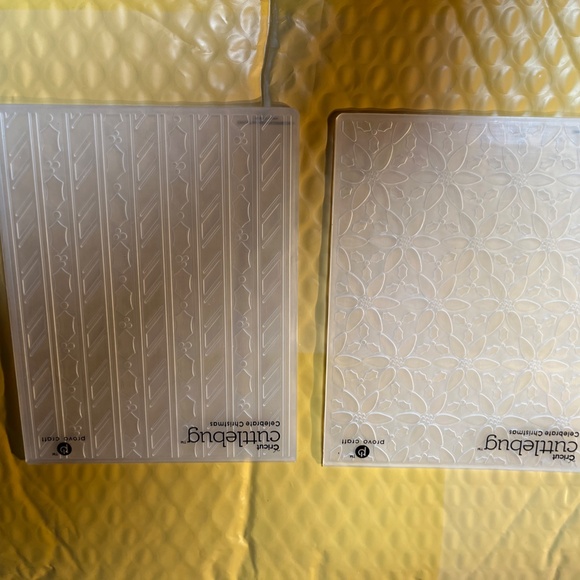 Provocraft Cuttlebug Bundle - Picture 9 of 10